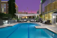 DoubleTree by Hilton Chattanooga Downtown - Boutique