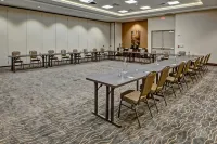 Black Fox Lodge Pigeon Forge, Tapestry Collection by Hilton - parking