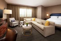 Sheraton McKinney Hotel - Kolam Renang