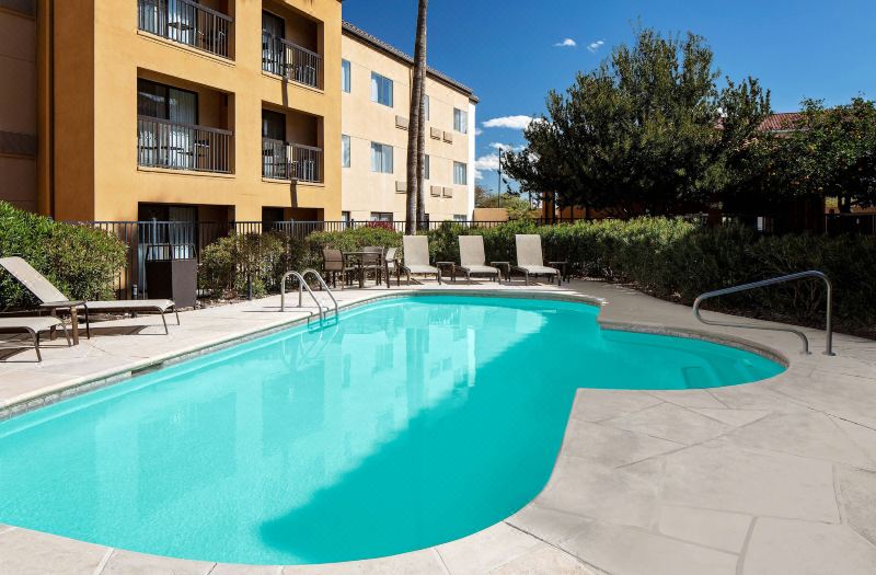 Courtyard by Marriott Tucson Williams Centre photo 2