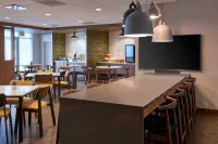 Fairfield Inn & Suites Midland - Morgenmad