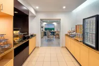 TownePlace Suites Buffalo Airport - breakfast