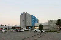 One Cuautitlan - parking