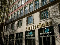 Motel One Hannover-Oper Hotels near مِتة