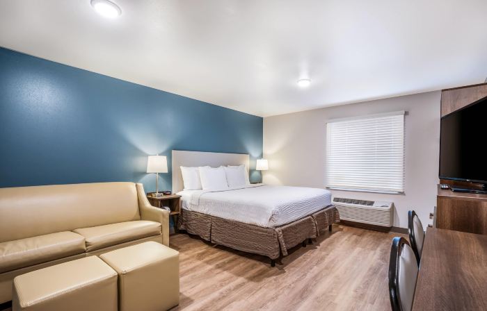 WoodSpring Suites Elgin - Chicago