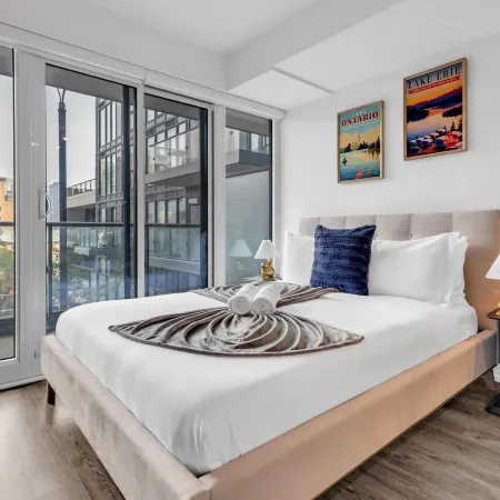 Polaris Suites Hotels in Toronto