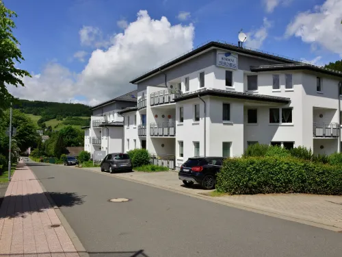 Große Ferienwohnung in Willingen Mit Balkon - balcón