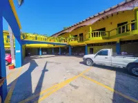 Hotel Estero y Mar - Bãi đậu xe