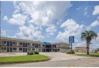 Motel 6 Slidell, la - New Orleans - Pool