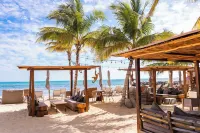 SLS Cancun Hotel & Residences - 5 Yıldız