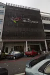 Hotel Six Seasons @ Mid Valley Hotels near qulitypack