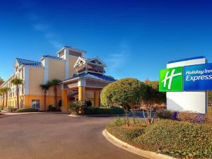 Holiday Inn Express Charleston US Hwy 17 & I-526