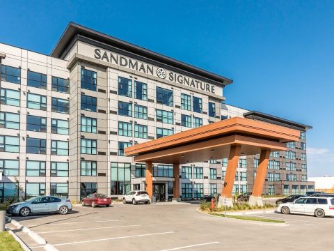 Sandman Signature Saskatoon South Hotel