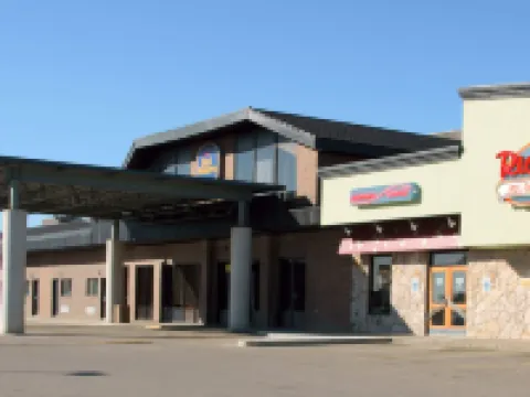 Quality Inn & Suites Hotels in Saskatoon
