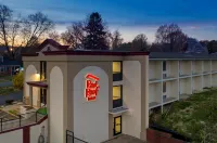 Red Roof Inn Warrenton Hotels in Warrenton