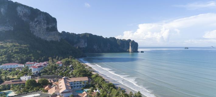 Avani Ao Nang Cliff Krabi Resort Hotele w: Dystrykt Mueang Krabi