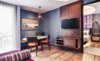 Mercure Surabaya Grand Mirama