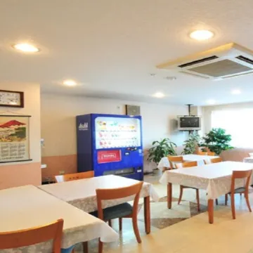 Business Hotel Kogashima Отели рядом с достопримечательностью «Ōmura-kō»