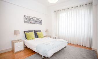 Liiiving in Porto | Light Spacious Apartment