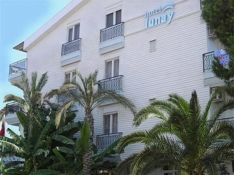 Hotel Lunay