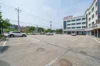 Goseong Sunshine Beach Pension - Motels
