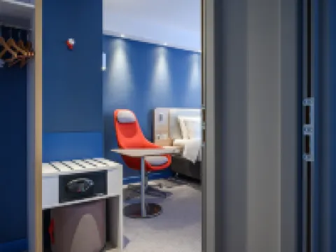 Holiday Inn Express ALMATY by IHG โรงแรมใกล้Military-Historical Museum