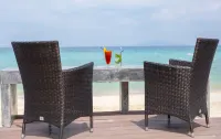Phi Phi Holiday Resort - Pemandangan Pantai