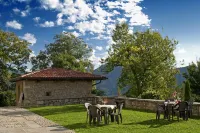 Ca' Baetti l'Antica Corte Hotel dekat Borgo di Arnosto