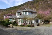 密陽鳶尾花高級旅館 表忠寺附近的飯店