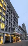 Hotel Metropol Hotels in der Nähe von Heidis Mode