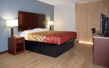 Econo Lodge Отели рядом с достопримечательностью «Публичная библиотека Ардмор»