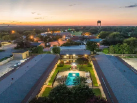 Rodeway Inn Hotels in Williamson County