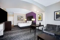 La Quinta Inn & Suites by Wyndham Columbus TX Hotels in Columbus