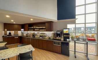 Clarion Pointe Quebec Airport