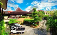 Front One Resort Yogyakarta