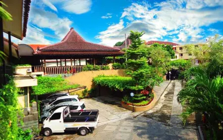 Front One Resort Yogyakarta