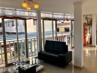 利姆索爾公寓酒店 酒店