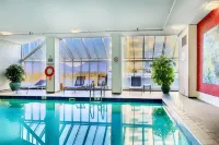 Pinnacle Hotel Vancouver Harbourfront Hotels in Vancouver