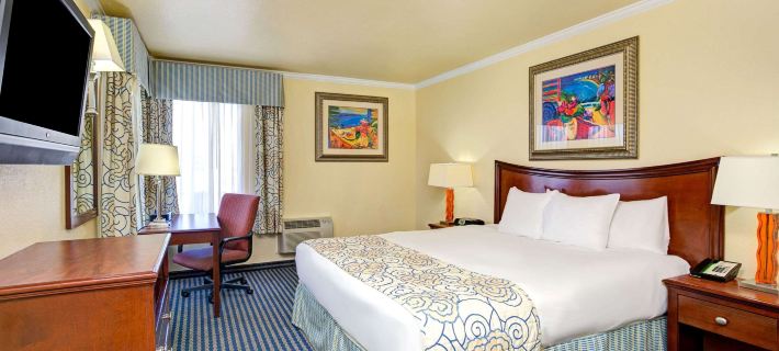 Super 8 by Wyndham Santa Cruz/Beach Boardwalk East Hotels in Santa Cruz