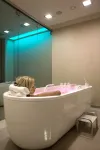 Ramada Plaza by Wyndham Thraki - Bathtub