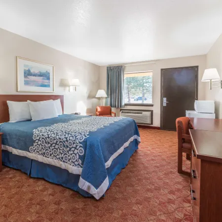 Days Inn by Wyndham Russell