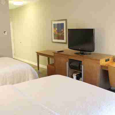 Hampton Inn Cape Girardeau I-55 East Rooms