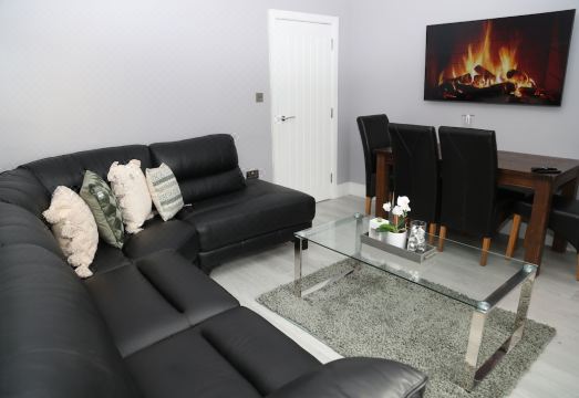 Homely 1-Bed Apartment in Birmingham