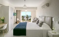 Louis Paphos Breeze - balcony