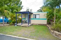 Lani's Holiday Island