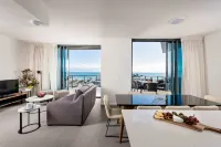 Ramada by Wyndham VetroBlu Scarborough Beach Hotels in Joondalup