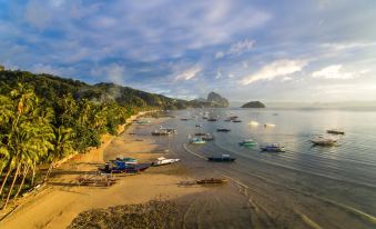 La Salangane Caalan Beach Villa