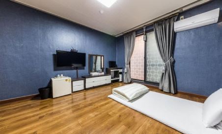 CF Motel - Housity