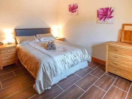 Y Bwthyn Отели в г. Трегарон