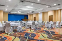 Quality Inn & Suites Bedford West - Wifi